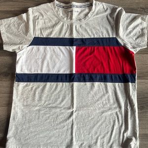 Tommy Hilfiger T-shirt sport size M